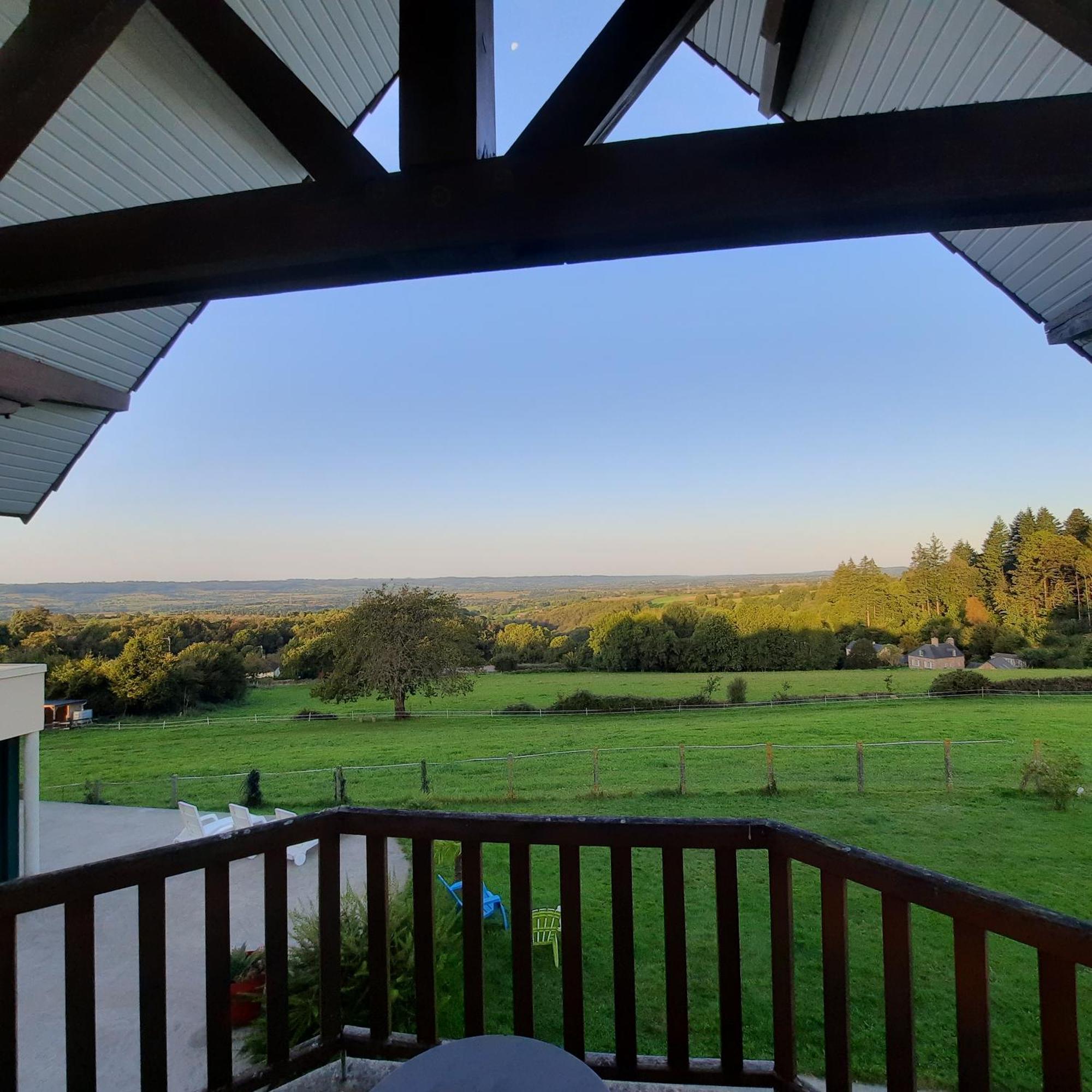 Magnifique Villa Avec Piscine Interieure Saint-Pois Buitenkant foto